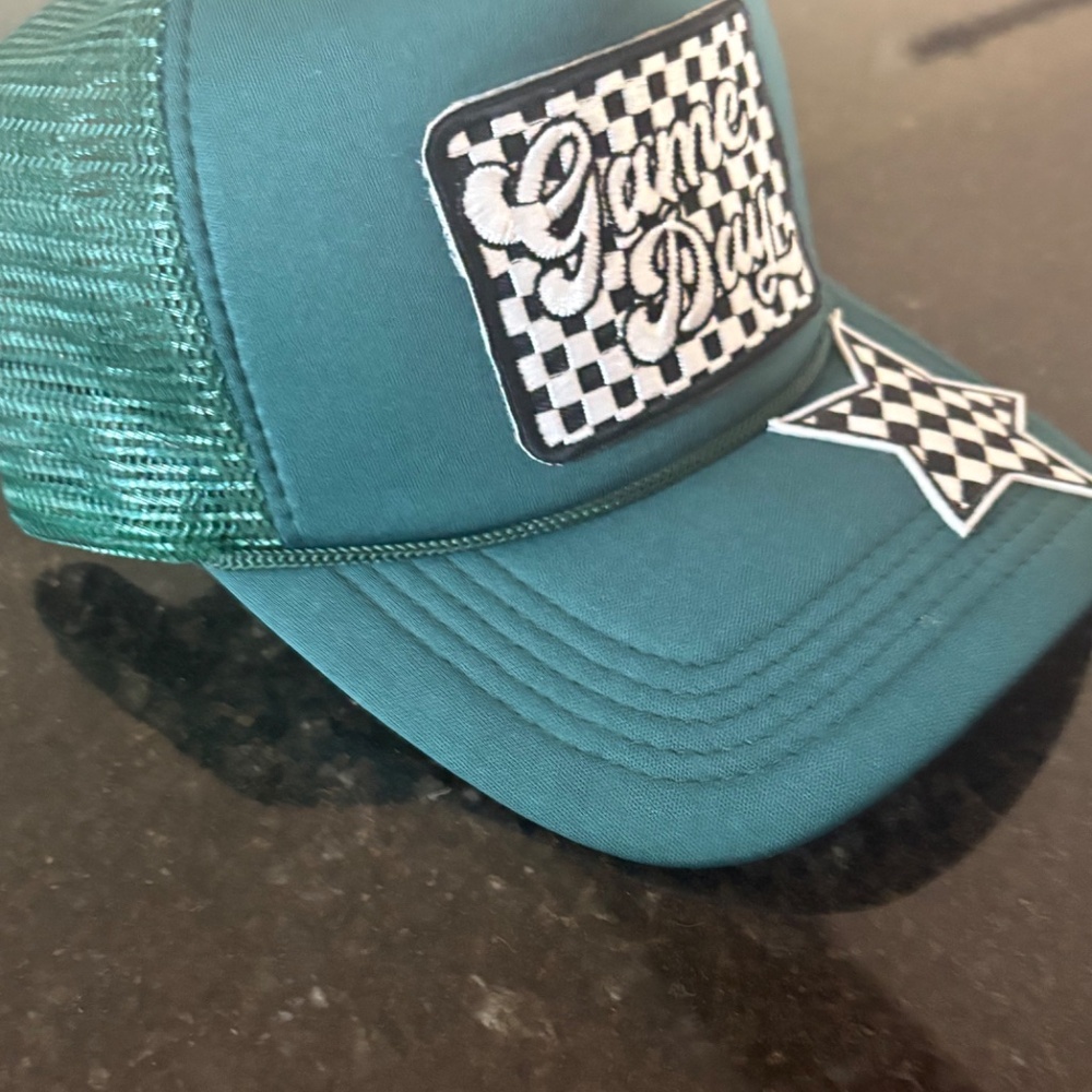 NEW TRUCKER HAT - WITH PATCHES  - GAME DAY - 🧢✨ - Picture 6 of 6
